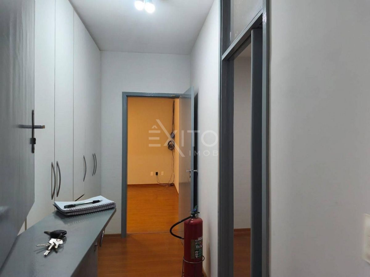 Casa, 3 quartos, 230 m² - Foto 22