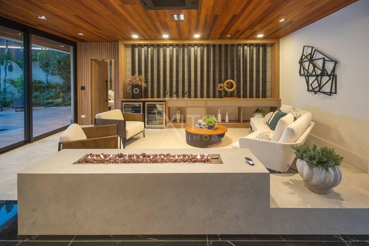 Casa, 7 quartos, 1389 m² - Foto 20