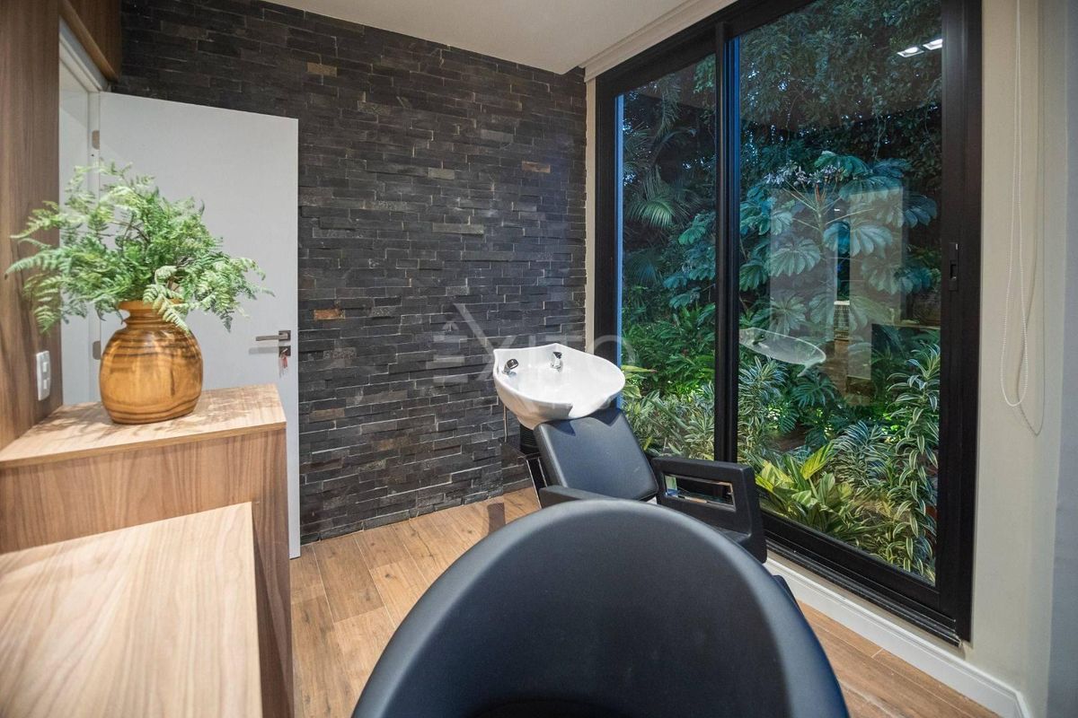 Casa, 7 quartos, 1389 m² - Foto 55