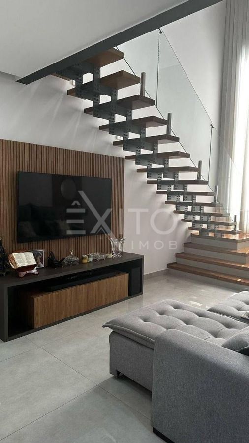 Casa, 3 quartos, 280 m² - Foto 2