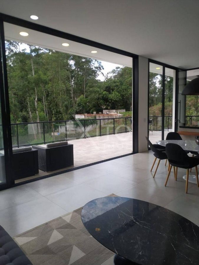 Casa, 5 quartos, 300 m² - Foto 4