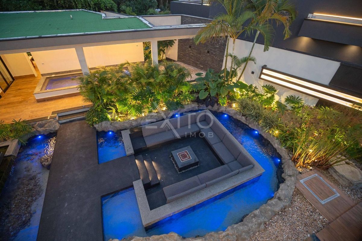 Casa, 7 quartos, 1389 m² - Foto 32