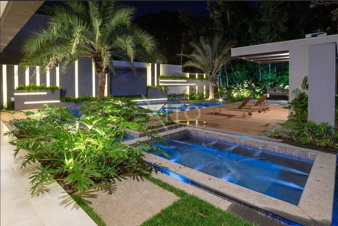 Casa, 7 quartos, 740 m² - Foto 2