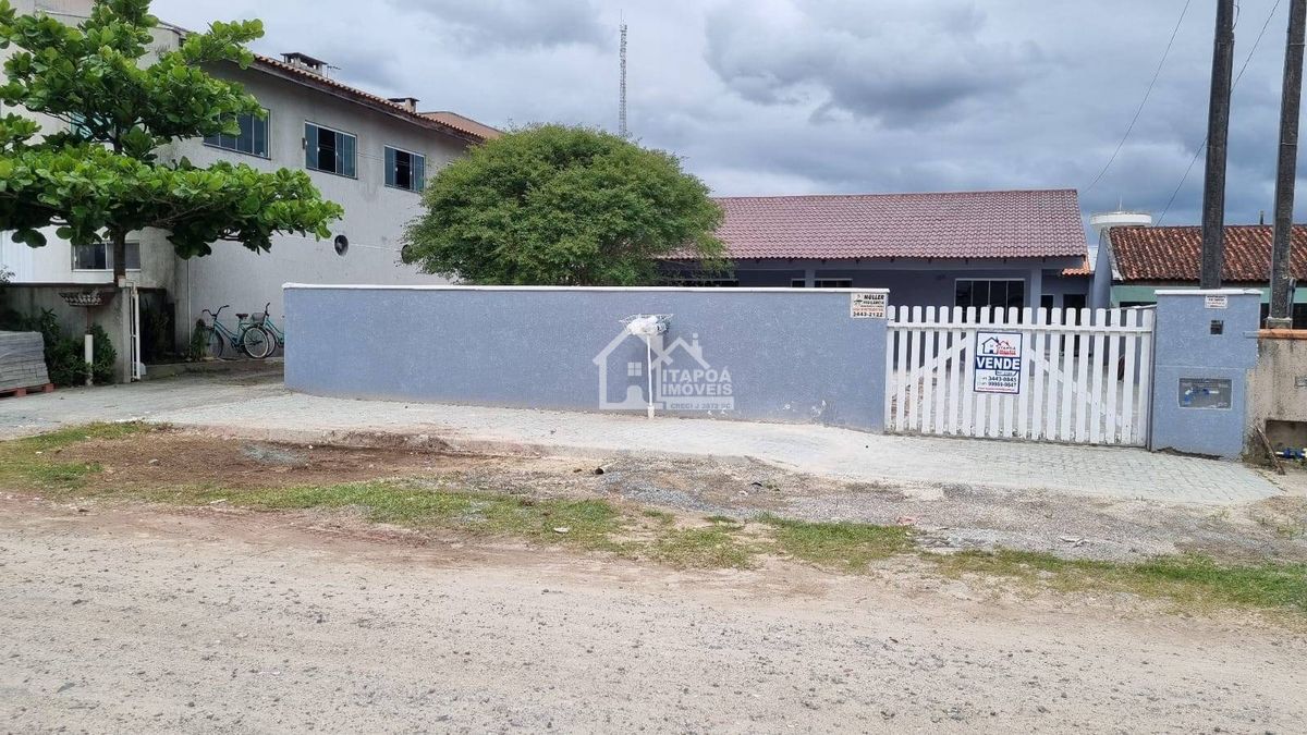 Casa com 3 quartos, São José - Itapoá a 30 metros da Av. José Pacheco