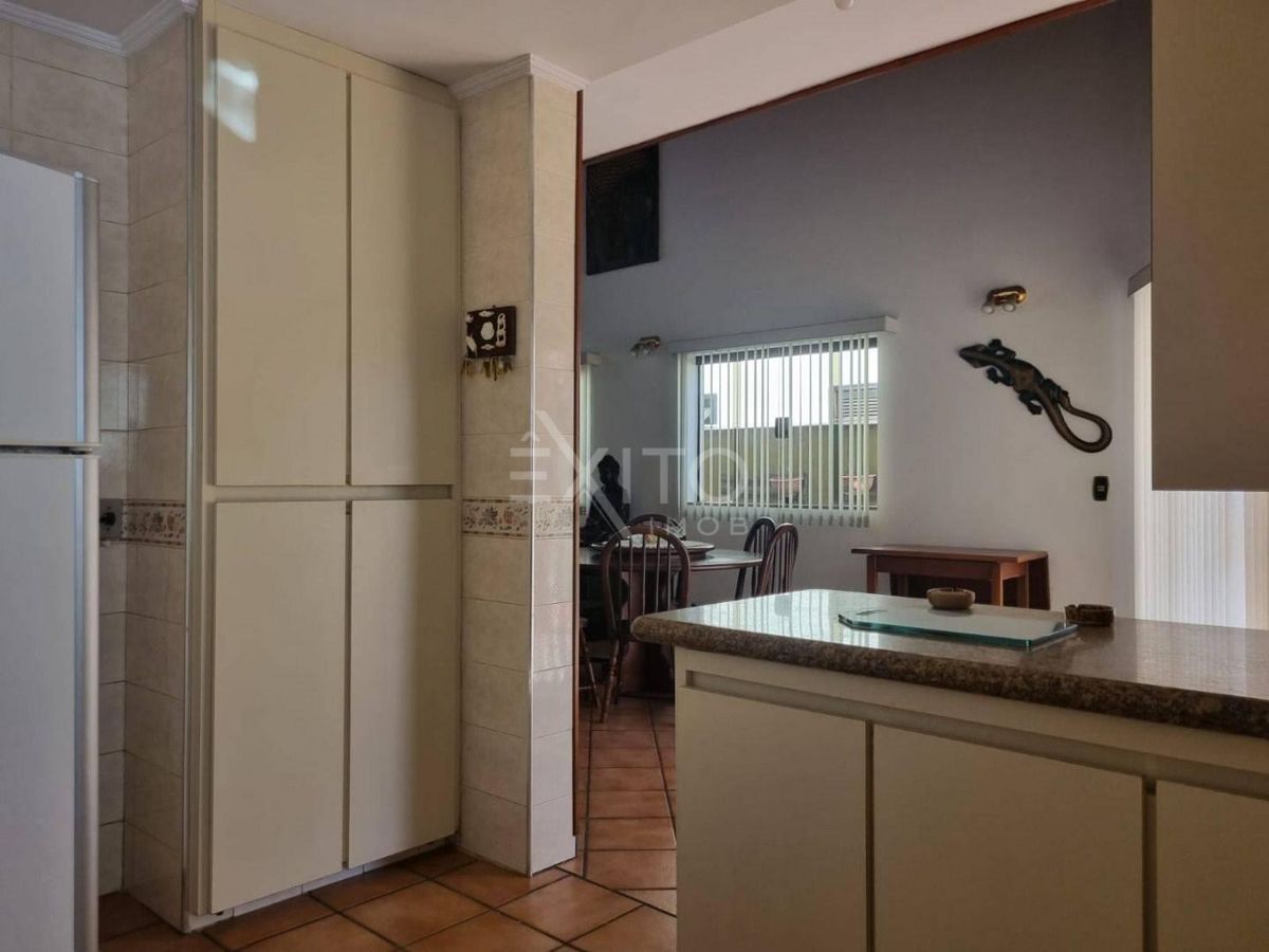 Casa, 2 quartos, 205 m² - Foto 9