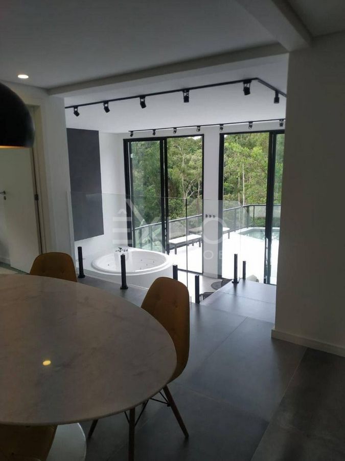 Casa, 5 quartos, 300 m² - Foto 16