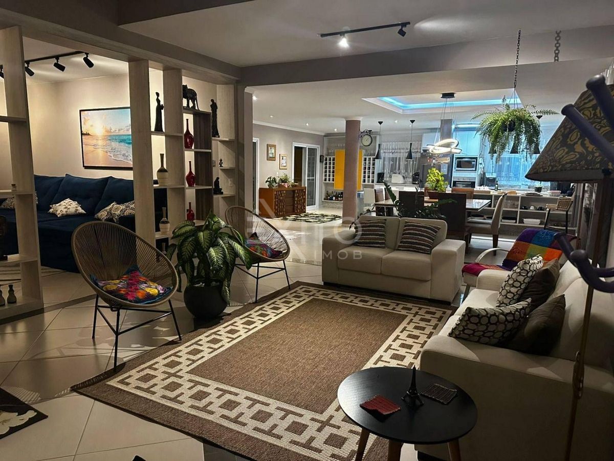 Sobrado, 3 quartos, 527 m² - Foto 7