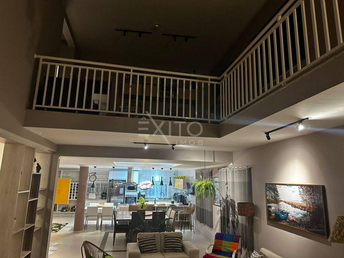 Sobrado, 3 quartos, 527 m² - Foto 9