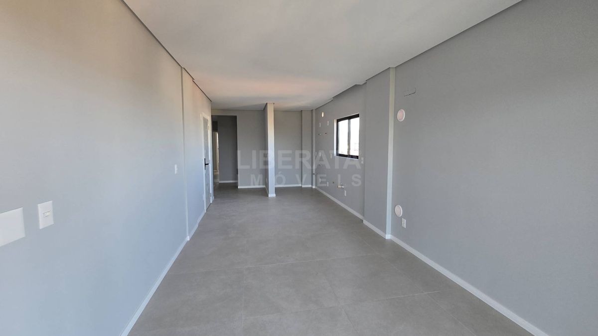 Apartamento a venda na Meia Praia, Navegantes, SC