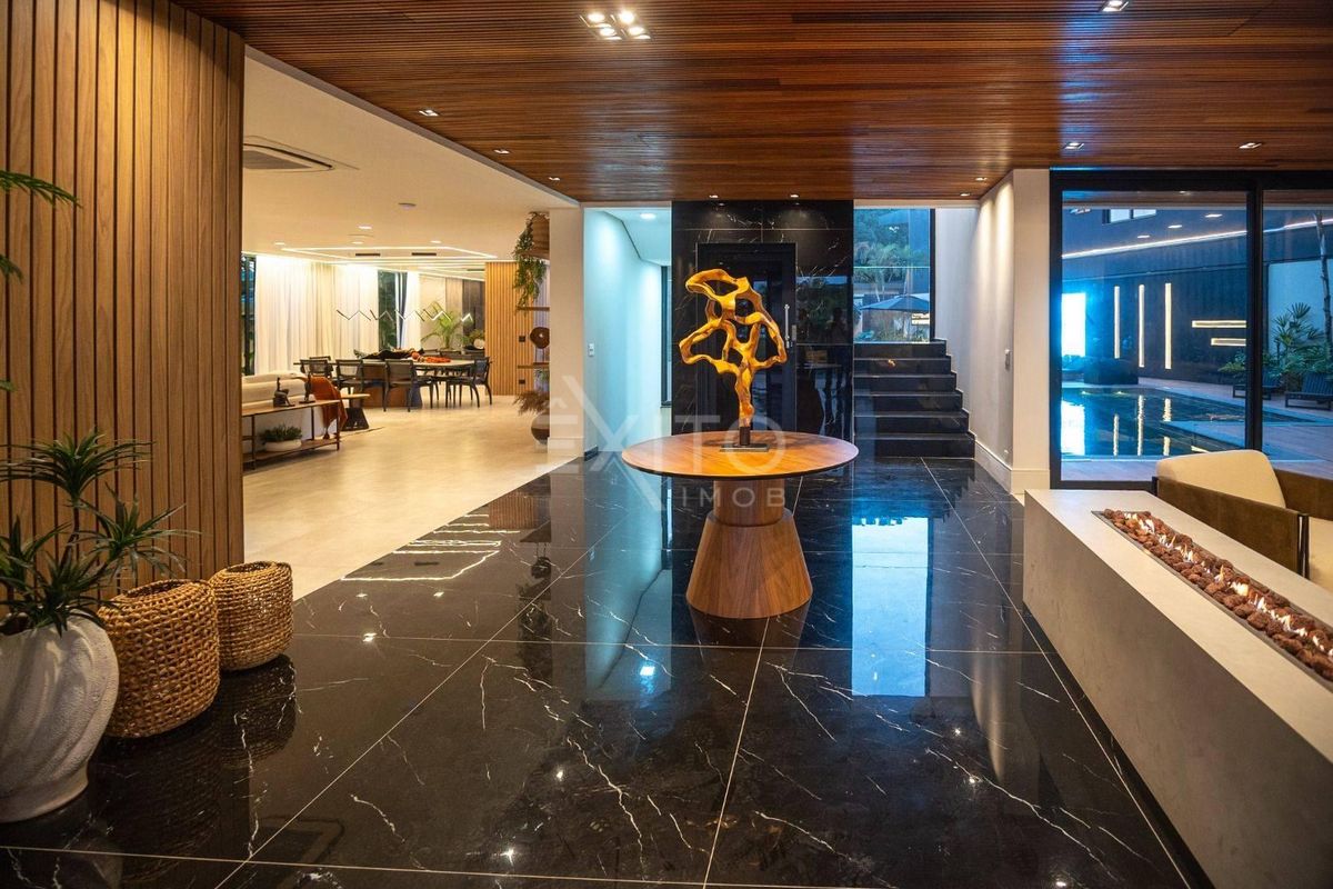 Casa, 7 quartos, 1389 m² - Foto 12