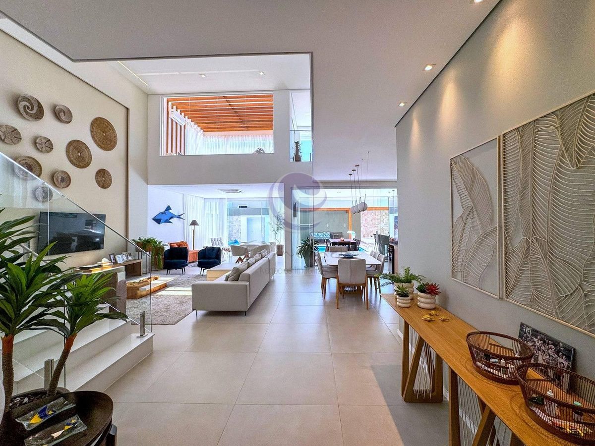 Villa Parasmo: Um Lar de Abraços e Inspirações no Jardim Acapulco.- Guarujá.