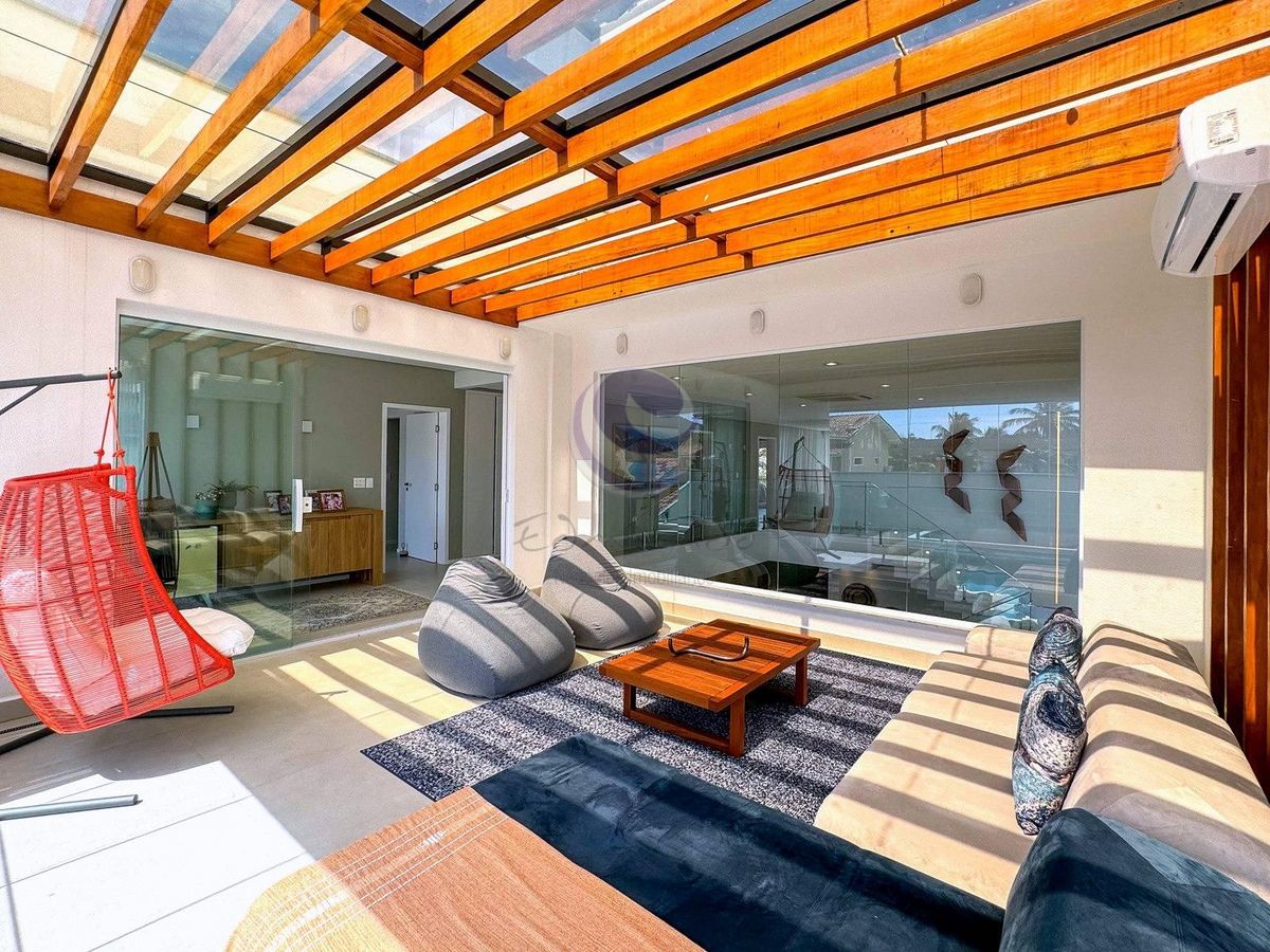 Villa Parasmo: Um Lar de Abraços e Inspirações no Jardim Acapulco.- Guarujá.