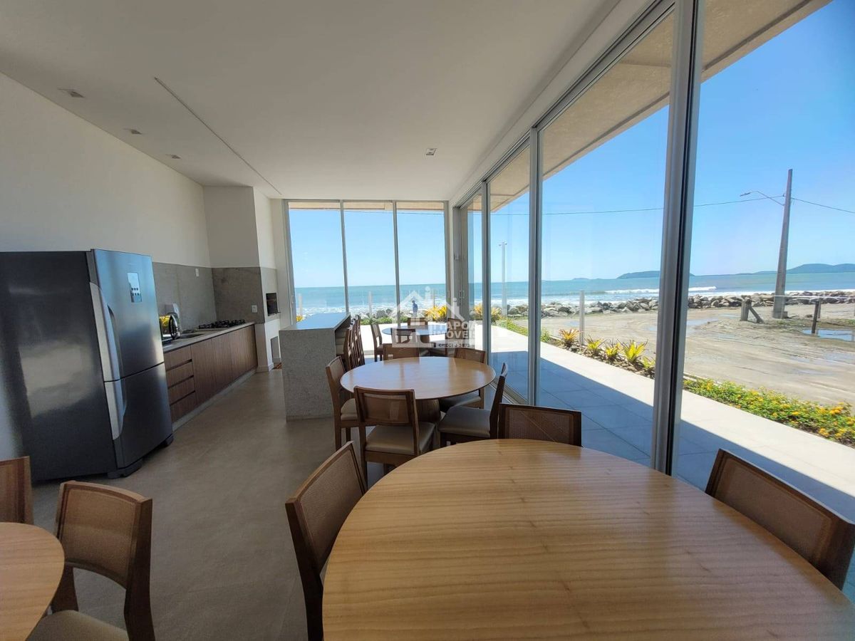 Residencial Ocean Castle - Apartamento alto padrão - mobiliado - frente mar