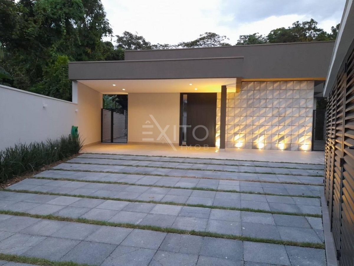 Casa, 4 quartos, 185 m² - Foto 1