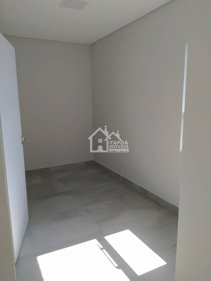 Sobrado mobiliado, à venda - Balneário Sai Mirim, 350 metros do mar