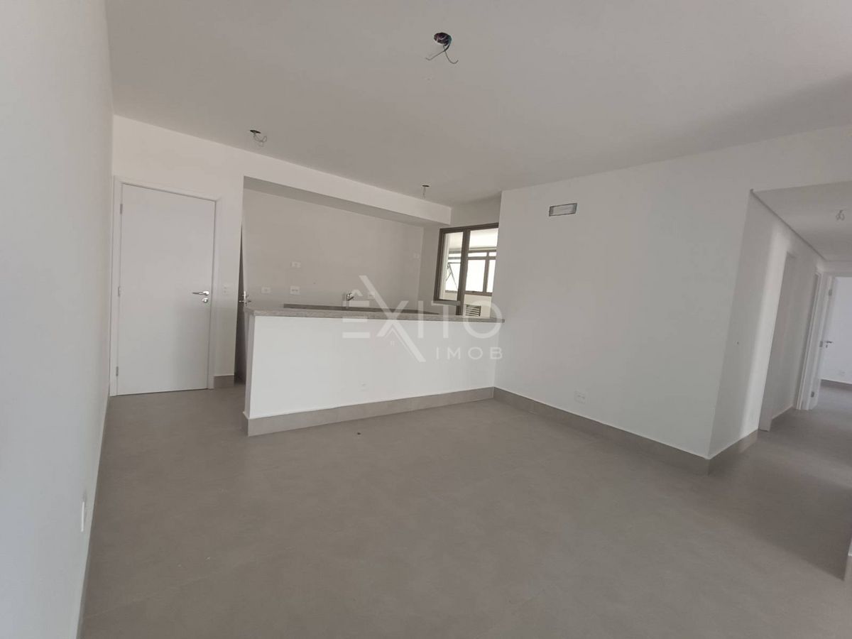 Apartamento, 3 quartos, 131 m² - Foto 2