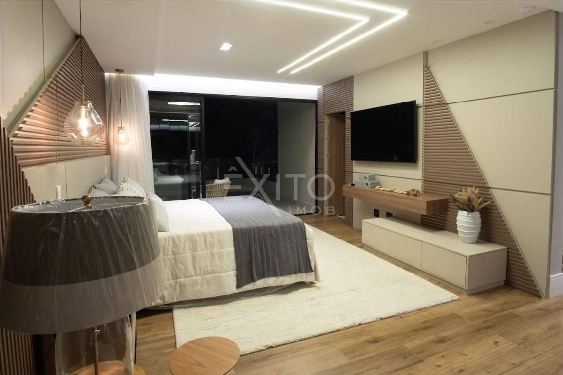 Casa, 7 quartos, 740 m² - Foto 31
