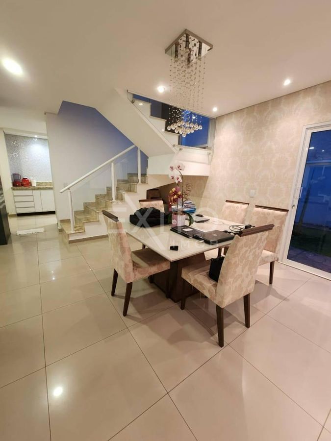Casa, 3 quartos, 316 m² - Foto 1