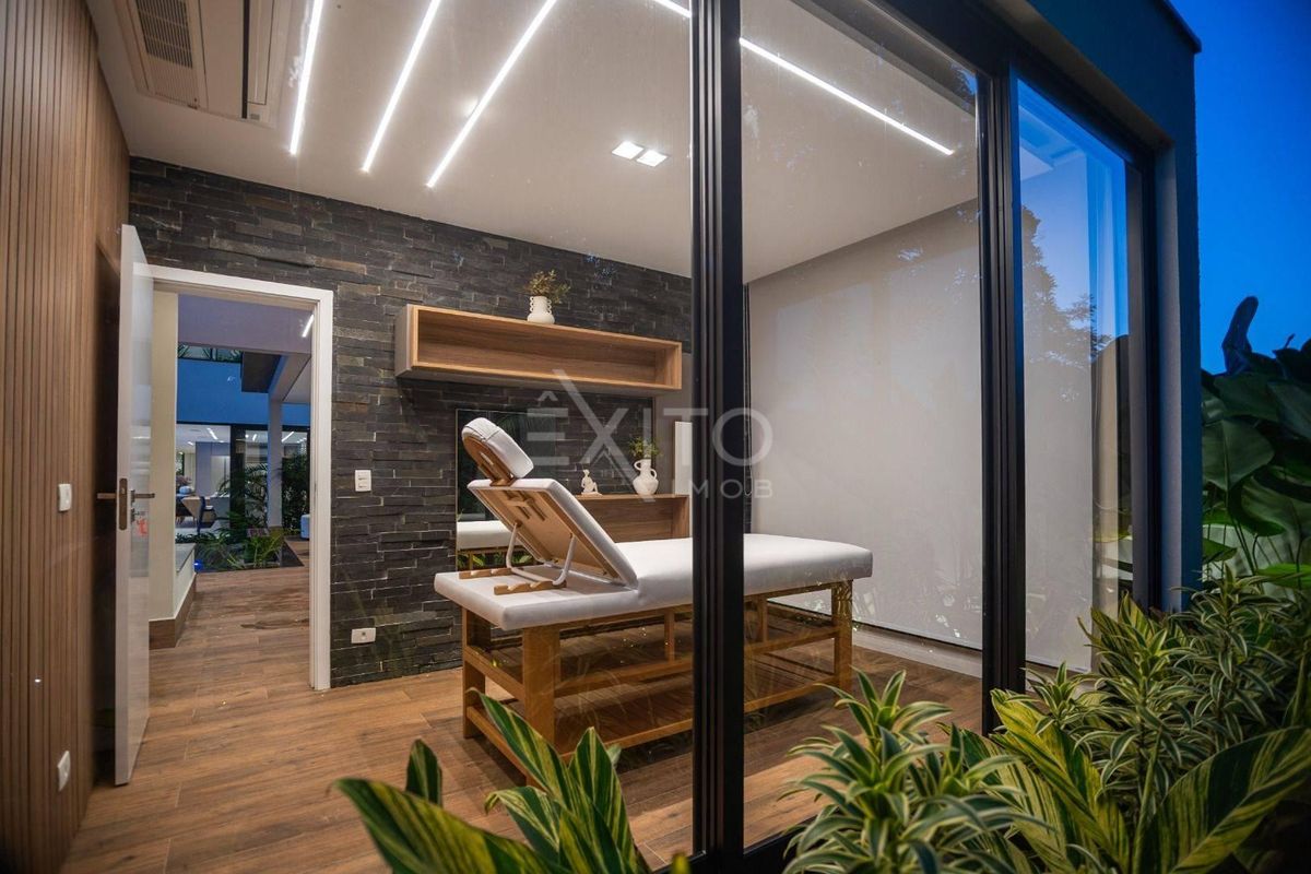 Casa, 7 quartos, 1389 m² - Foto 65