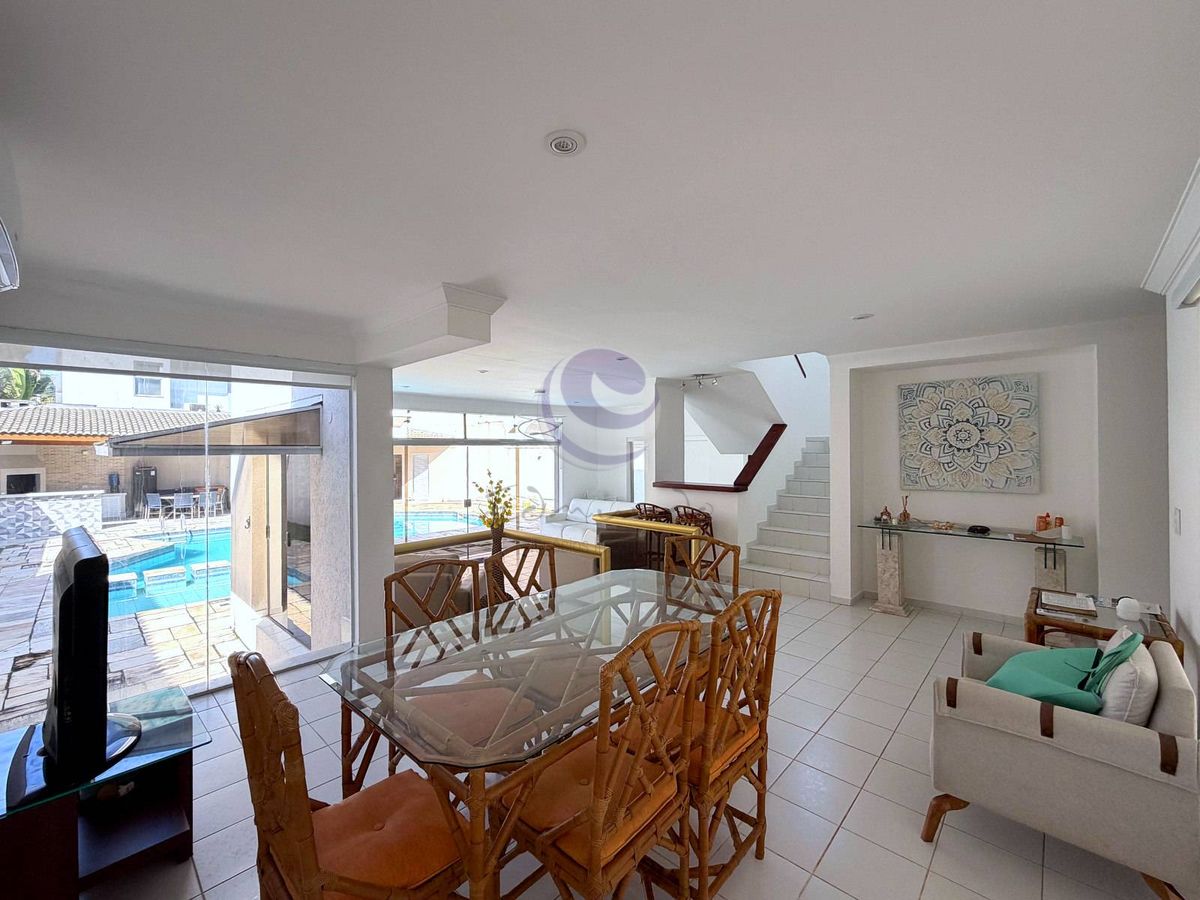 Villa Soares — Uma casa leve, acolhedora e feita para viver o melhor do Jardim Acapulco.