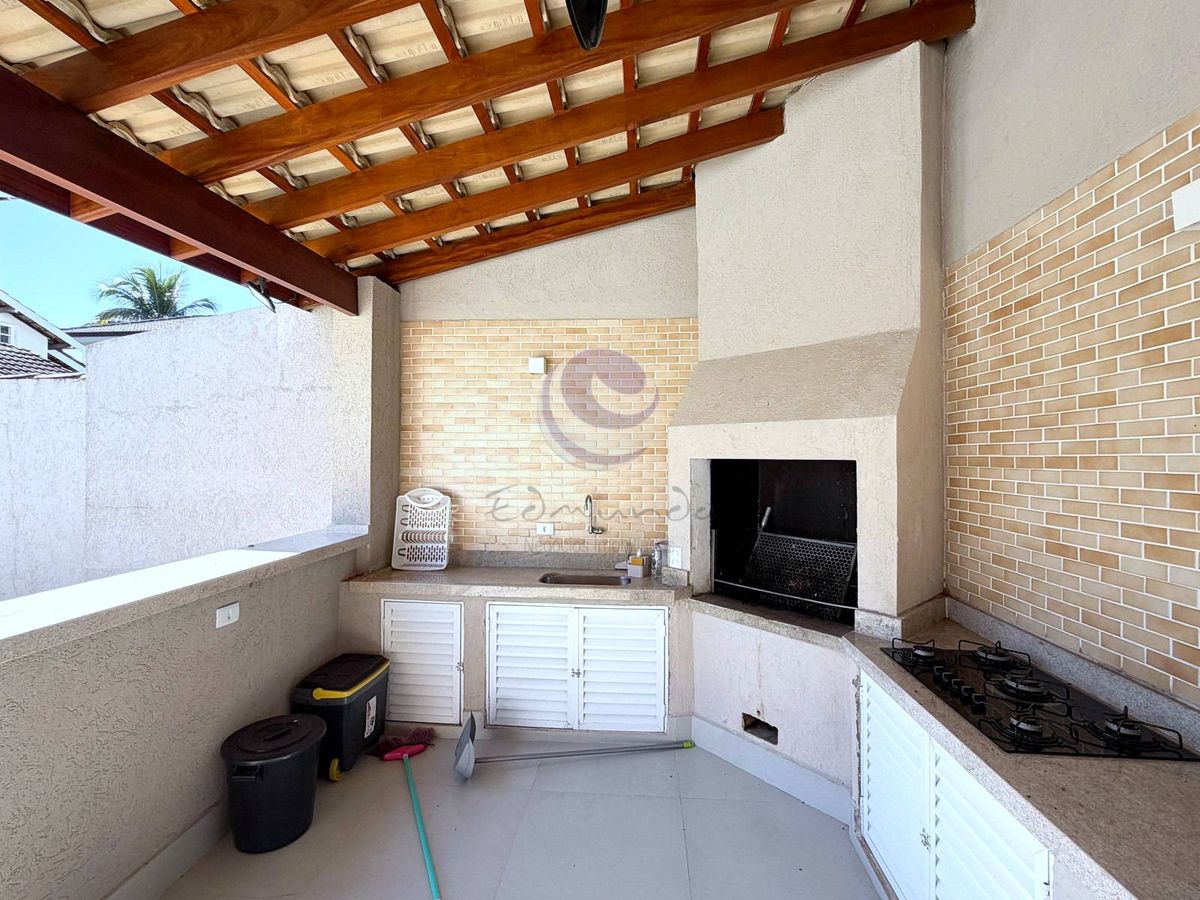 Villa Soares — Uma casa leve, acolhedora e feita para viver o melhor do Jardim Acapulco.