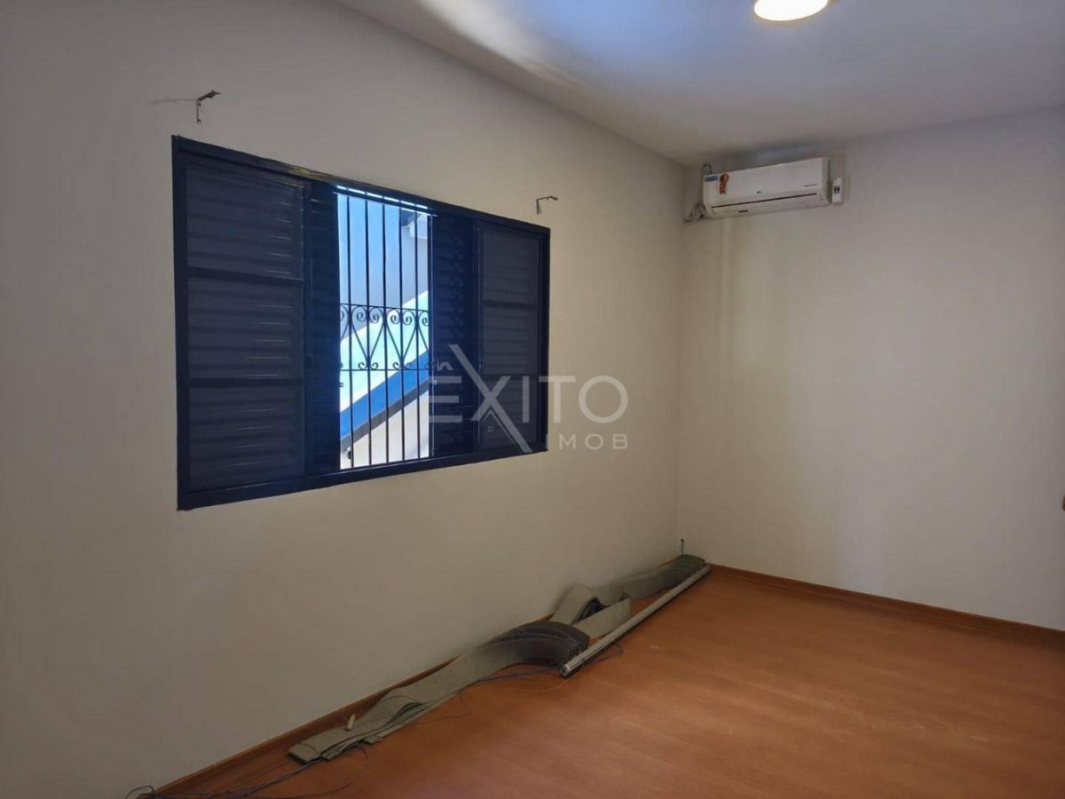 Casa, 3 quartos, 230 m² - Foto 13