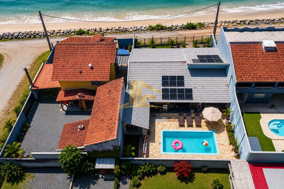 CASA BEIRA MAR COM 4 QUARTOS EM ITAPOÁ - MARILUZ - Casa em Mariluz, Itapoá - à venda - LIMA ARQUITETURA E CONSTRUÇÕES