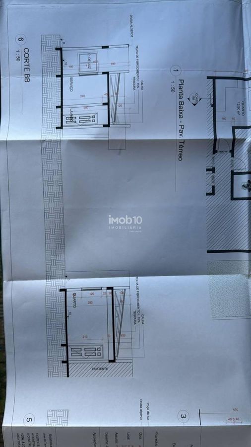 CASA TÉRREA COM 3 QUARTOS, PISCINA E EDÍCULA COM CHURRASQUEIRA NO BAIRRO JARDIM BOURBON EM FOZ DO IGUAÇU - PR.