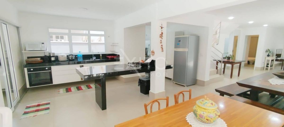 Casa, 6 quartos, 209 m² - Foto 31