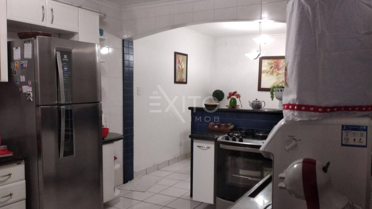 Casa, 2 quartos, 244 m² - Foto 10