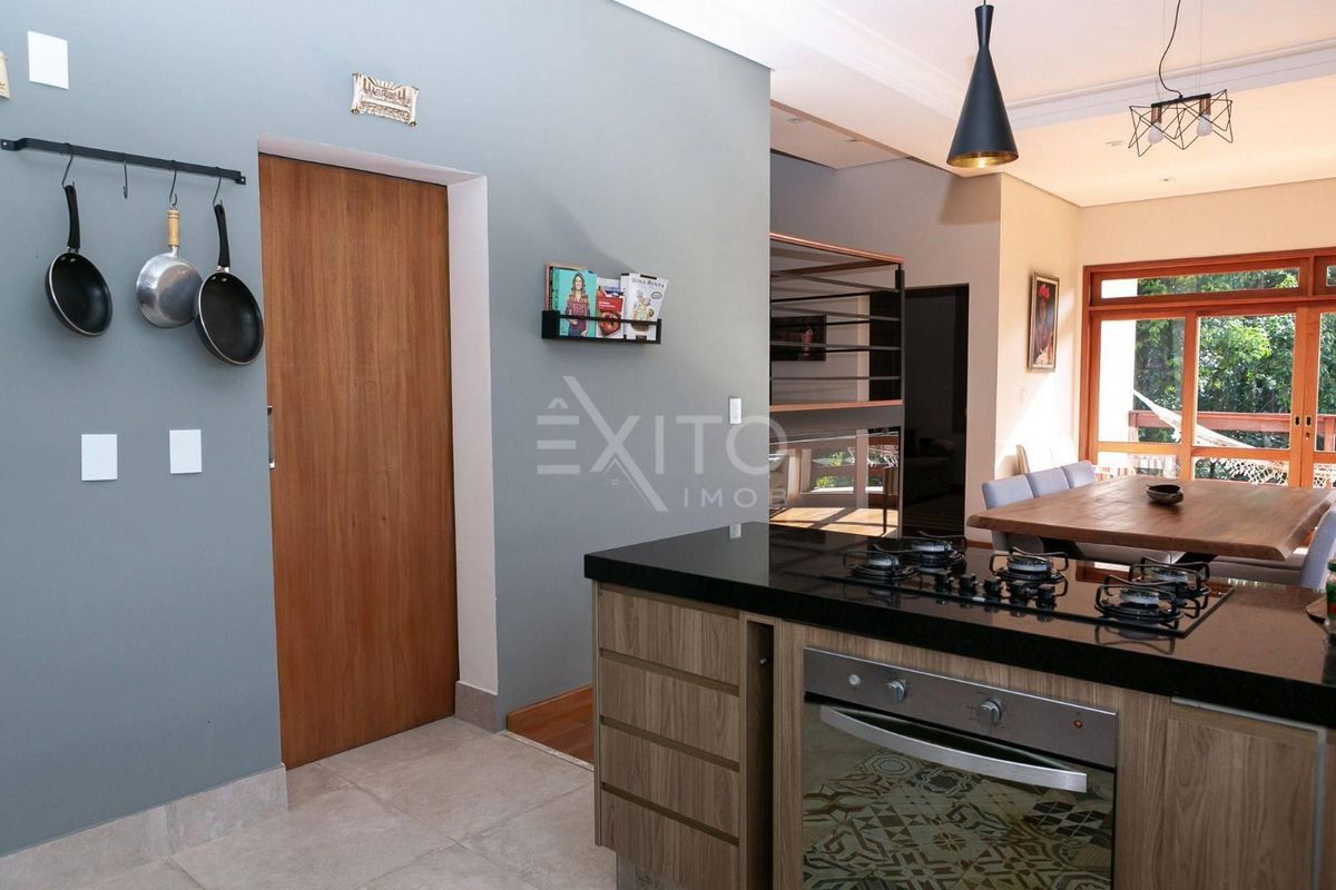 Casa, 3 quartos, 315 m² - Foto 31