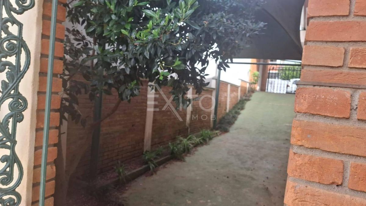 Casa, 6 quartos, 245 m² - Foto 27