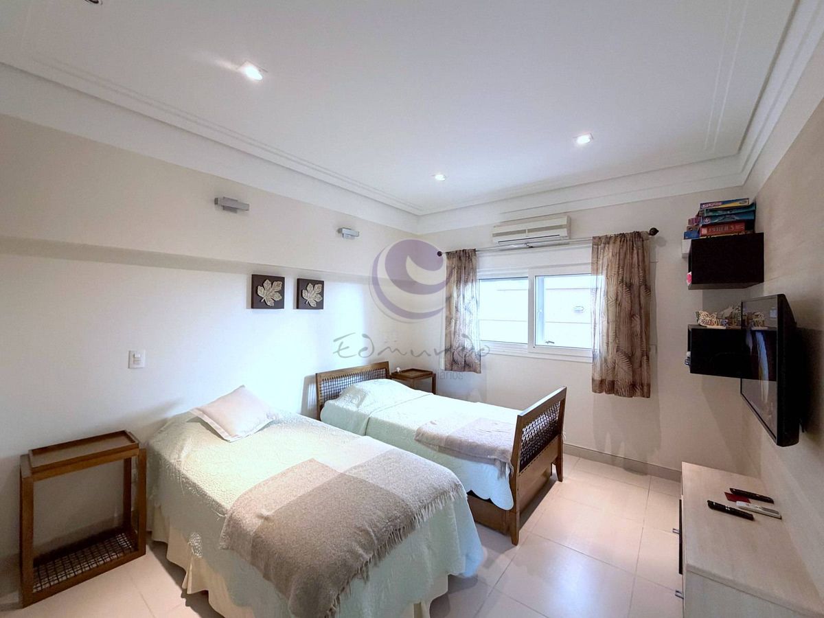 Villa Della Volpe — A casa ideal para quem valoriza espaço, conforto e receber bem no Jardim Acapulco.