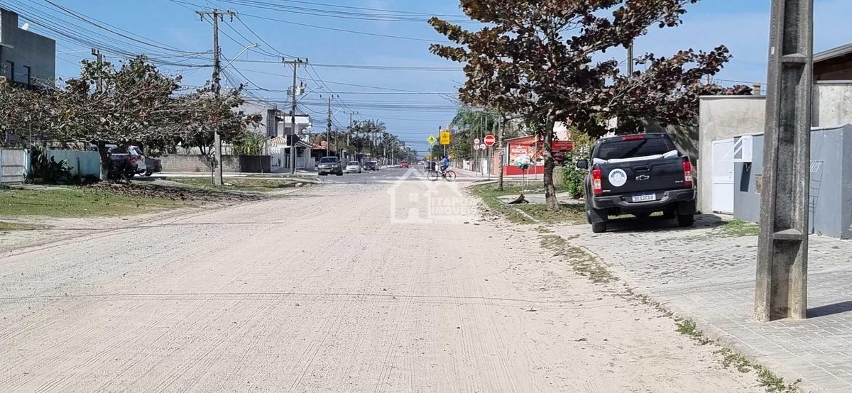 Lote/Terreno em Itapema do Norte com 360 m² por R$ 300.000,00