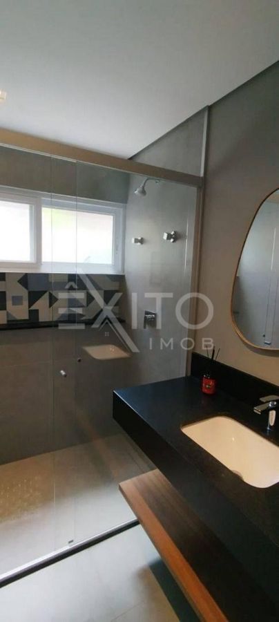 Casa, 4 quartos, 300 m² - Foto 23