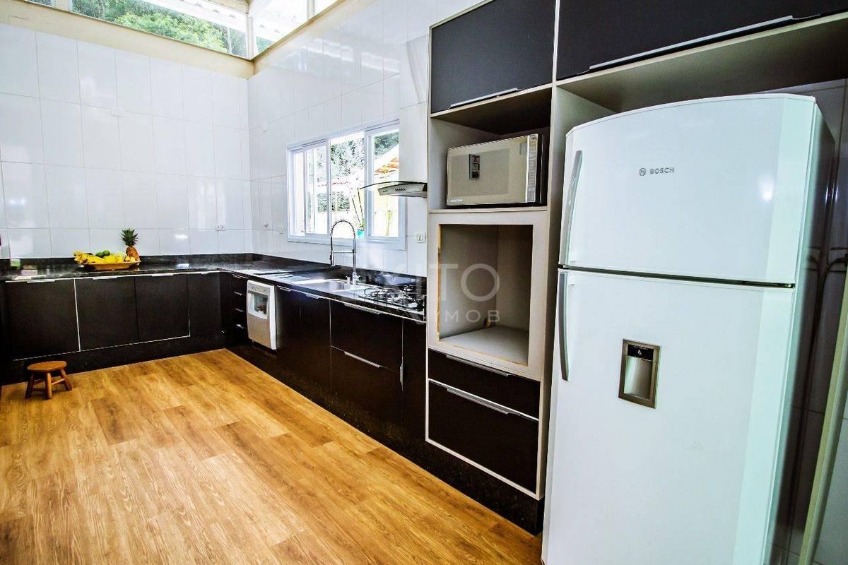 Casa, 4 quartos, 361 m² - Foto 16