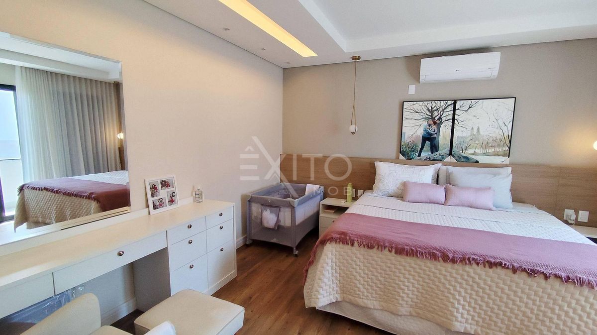 Casa, 3 quartos, 289 m² - Foto 21