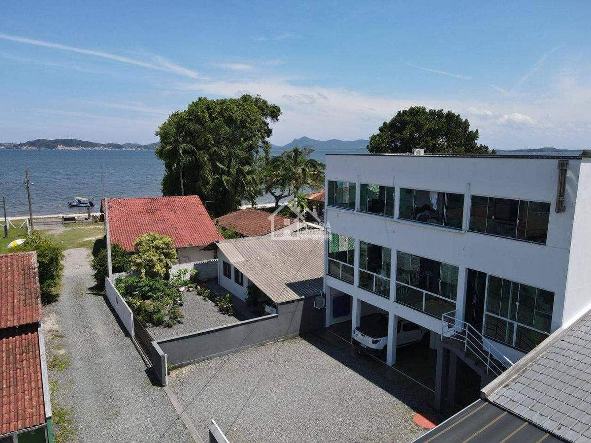 Sobrado com 3 Apartamentos Individualizados, na Vila da Glória - foto 27