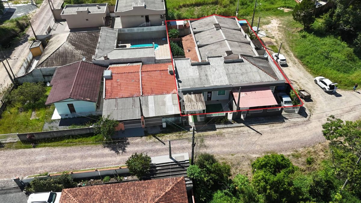 Terreno de esquina de 600 m² a venda em Itapoá - Balneário Rio Gracioso