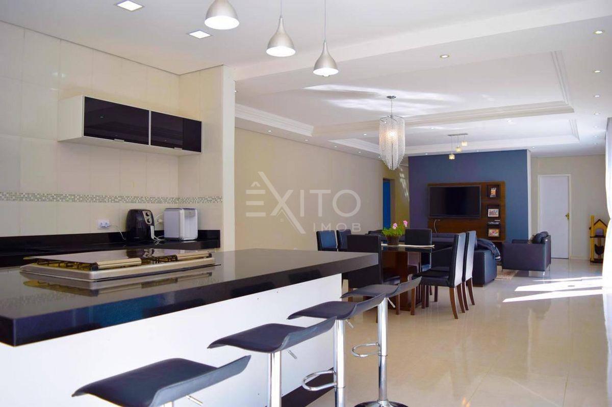 Casa, 4 quartos, 360 m² - Foto 3
