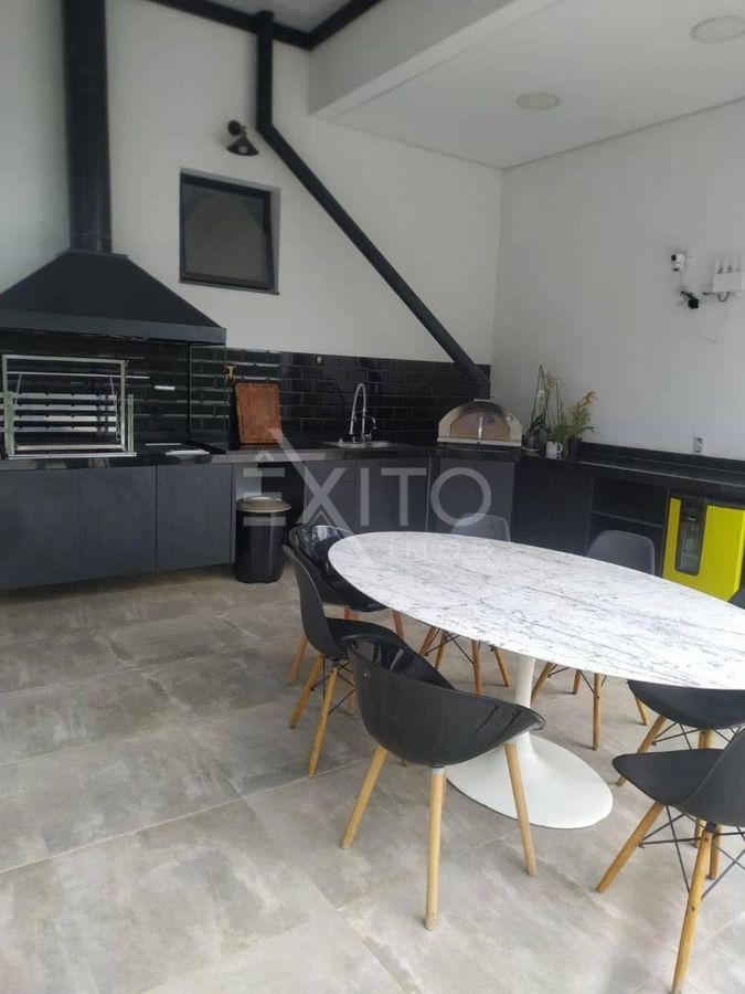 Casa, 5 quartos, 300 m² - Foto 32