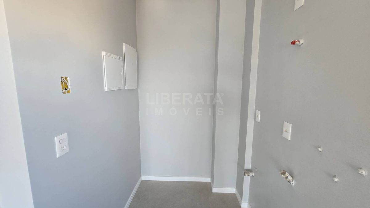 Apartamento a venda na Meia Praia, Navegantes, SC