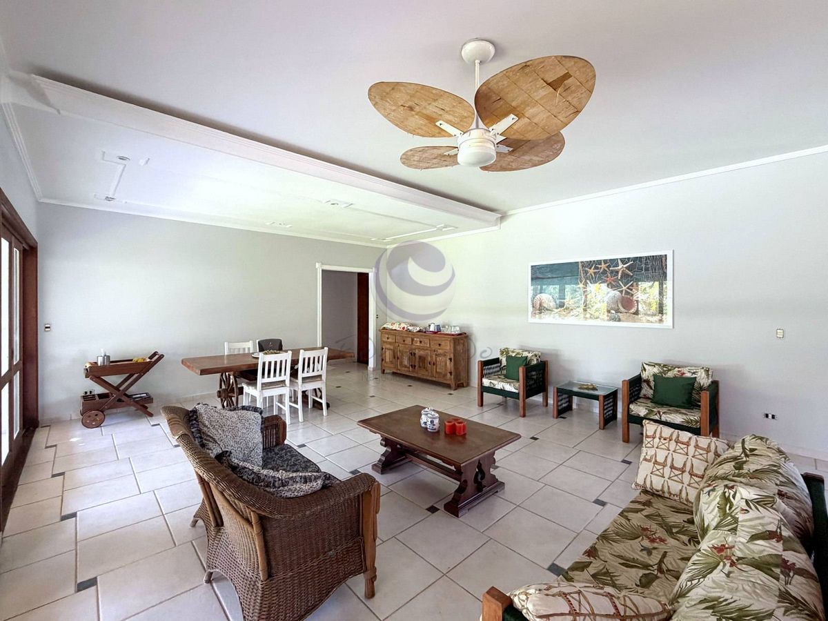 Villa Mariani - Uma Casa Que Convida a Desacelerar e Viver Melhor no Jardim Acapulco.