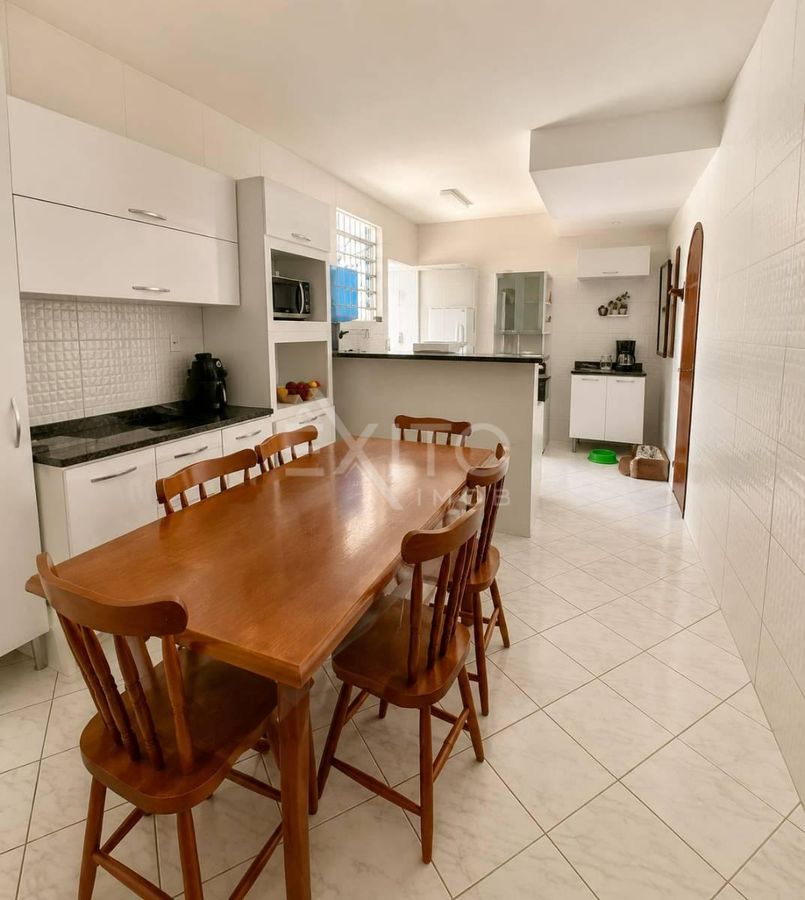 Casa, 3 quartos, 142 m² - Foto 6