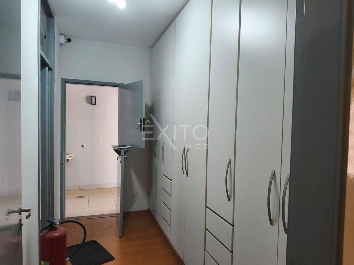 Casa, 3 quartos, 230 m² - Foto 9
