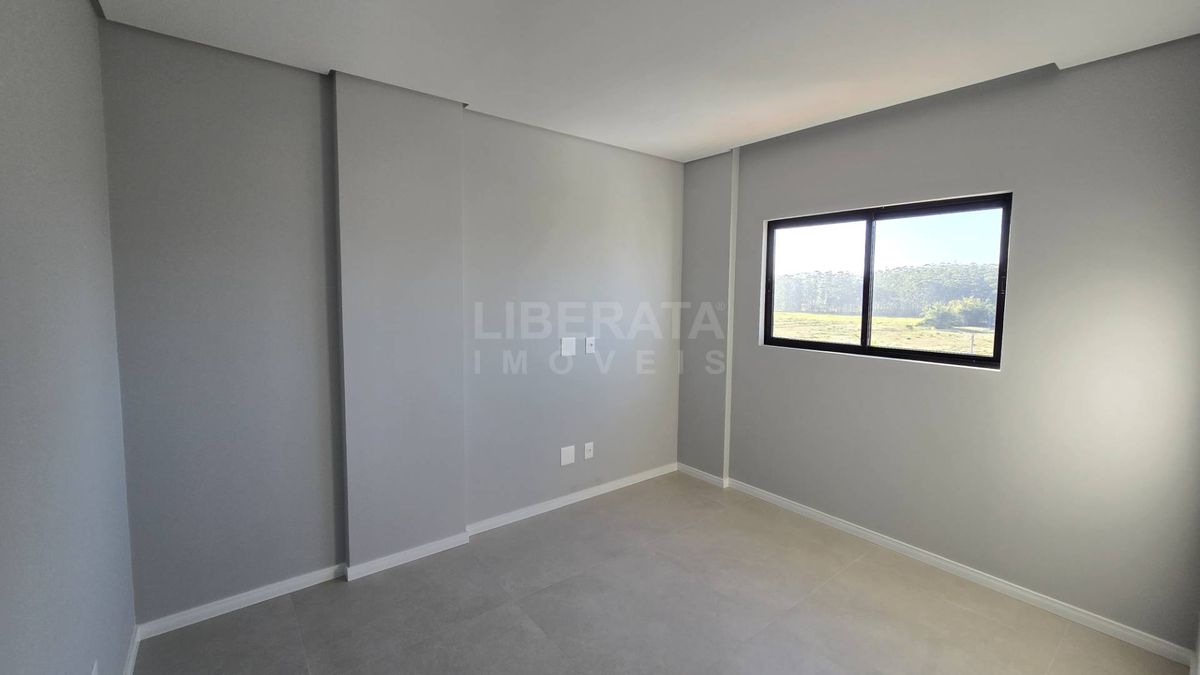 Apartamento a venda na Meia Praia, Navegantes, SC