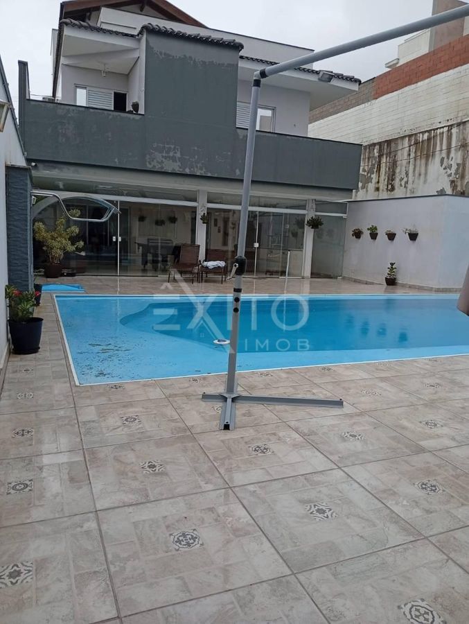 Casa, 4 quartos, 388 m² - Foto 2