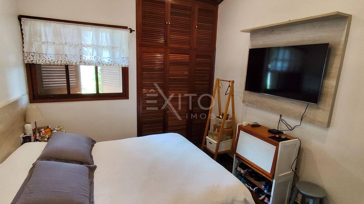 Casa, 3 quartos, 300 m² - Foto 14