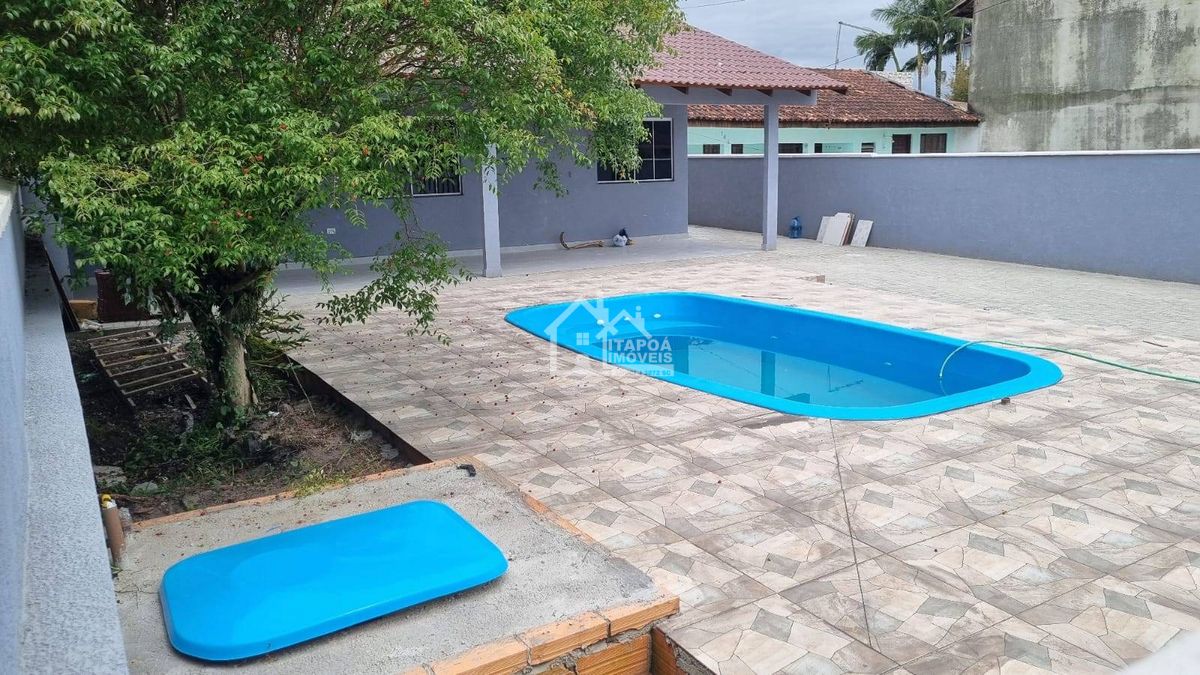 Casa com 3 quartos, São José - Itapoá a 30 metros da Av. José Pacheco