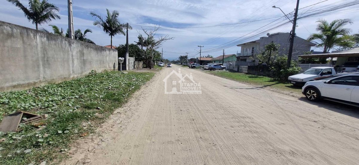 Lote/Terreno em Itapema do Norte com 360 m² por R$ 300.000,00